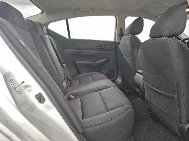 Nissan Altima Sv Image 11