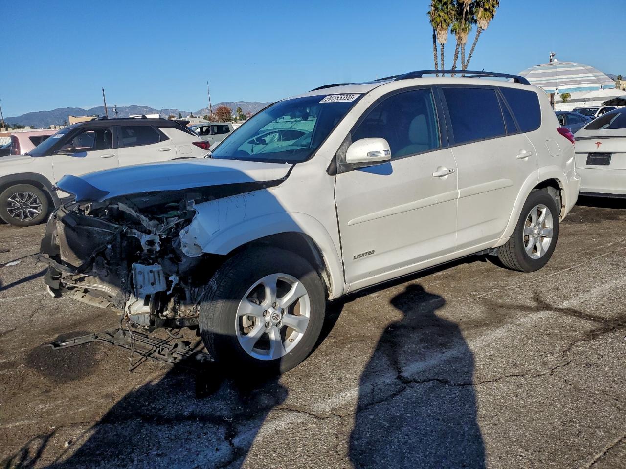 Toyota RAV4 Limited Image 1