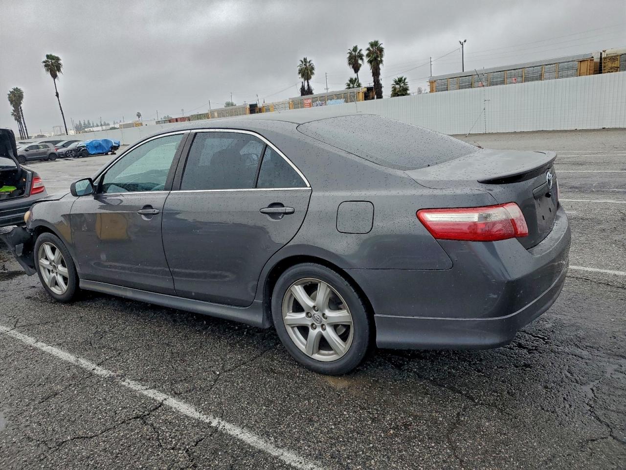 Toyota Camry Base Image 9