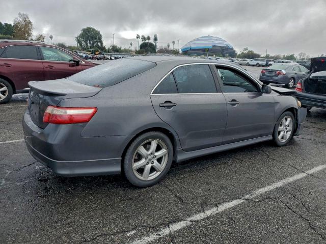 Toyota Camry Base Image 3