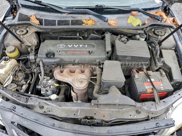 Toyota Camry Base Image 10