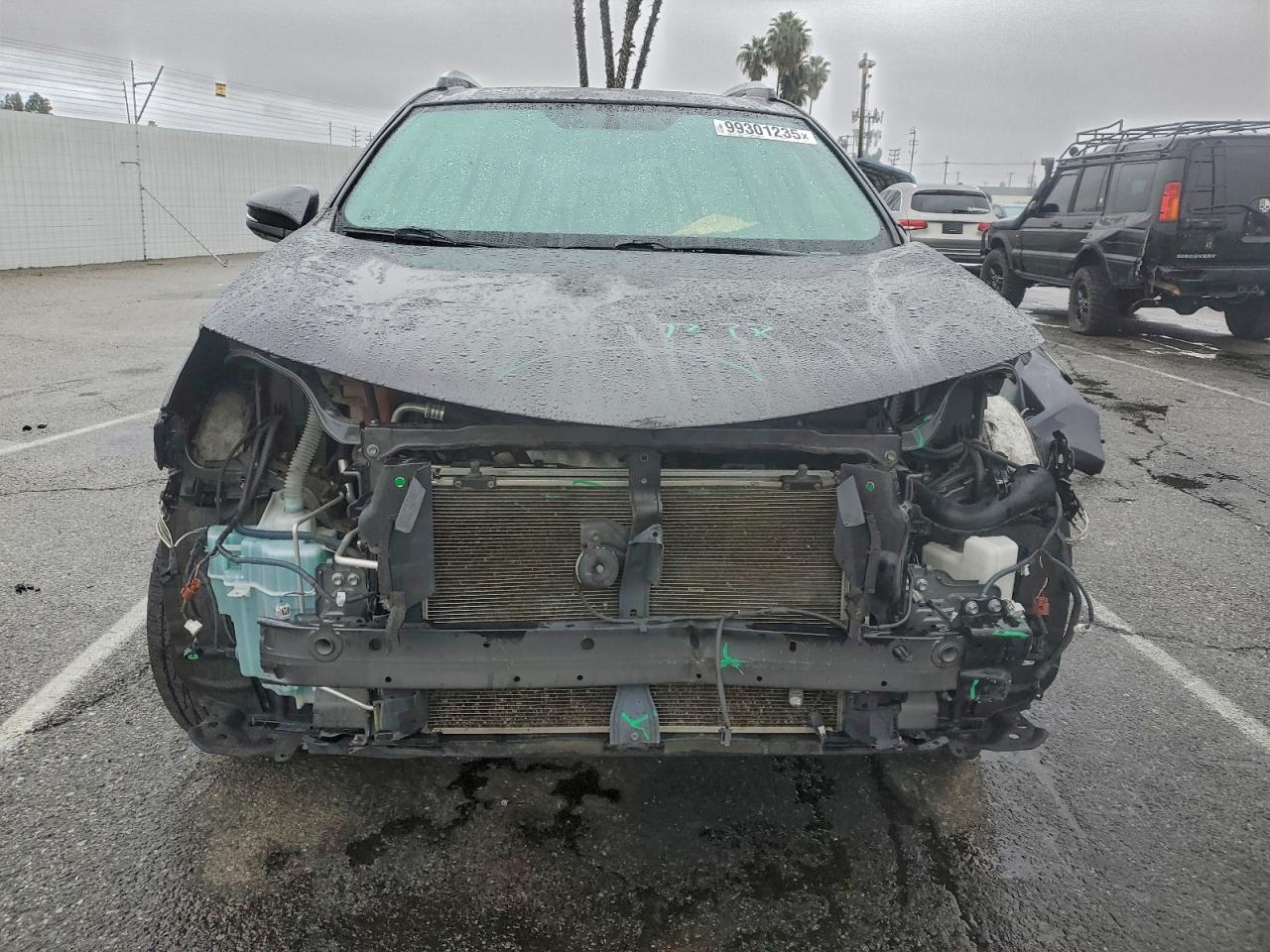 Toyota RAV4 Xle Image 3