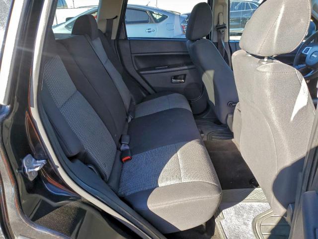 Jeep Grand Cherokee Laredo Image 10