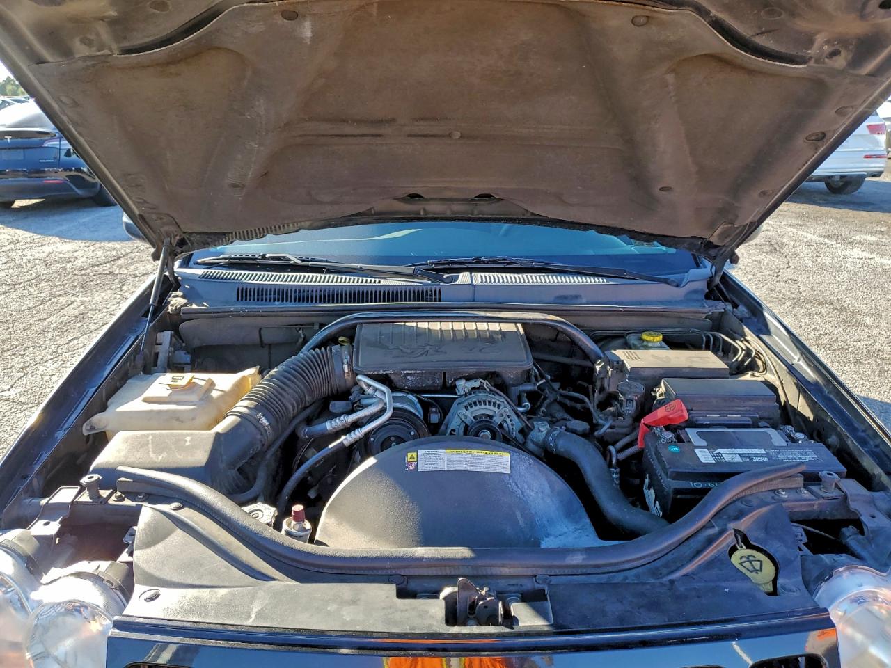 Jeep Grand Cherokee Laredo Image 8