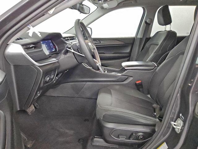 Jeep Grand Cherokee Laredo Image 6