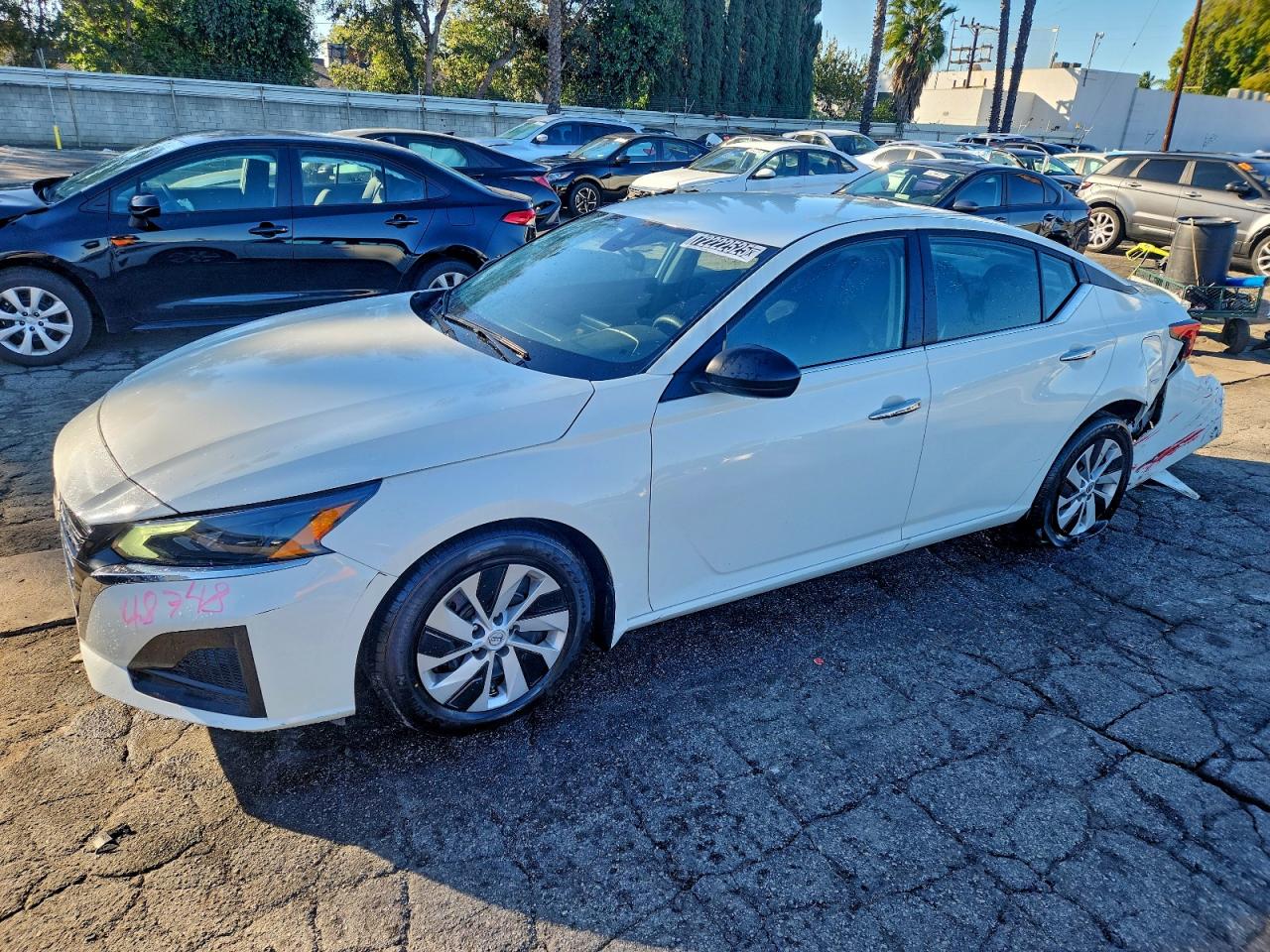 Nissan Altima S Image 1