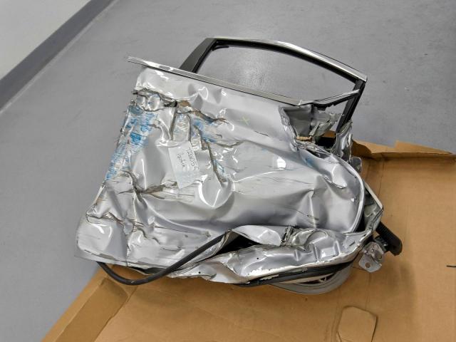 Chrysler Pacifica Touring L Image 2