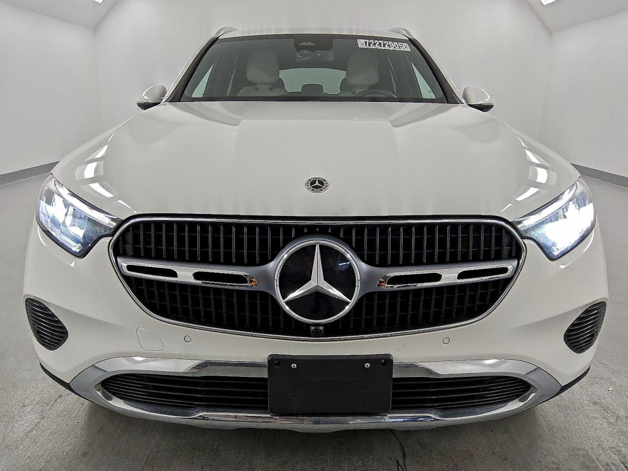 Mercedes-Benz GLC 300 Image 8