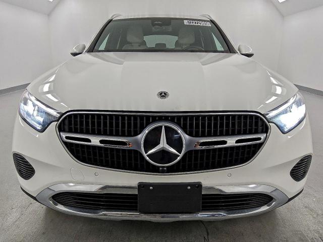 Mercedes-Benz GLC 300 Image 8