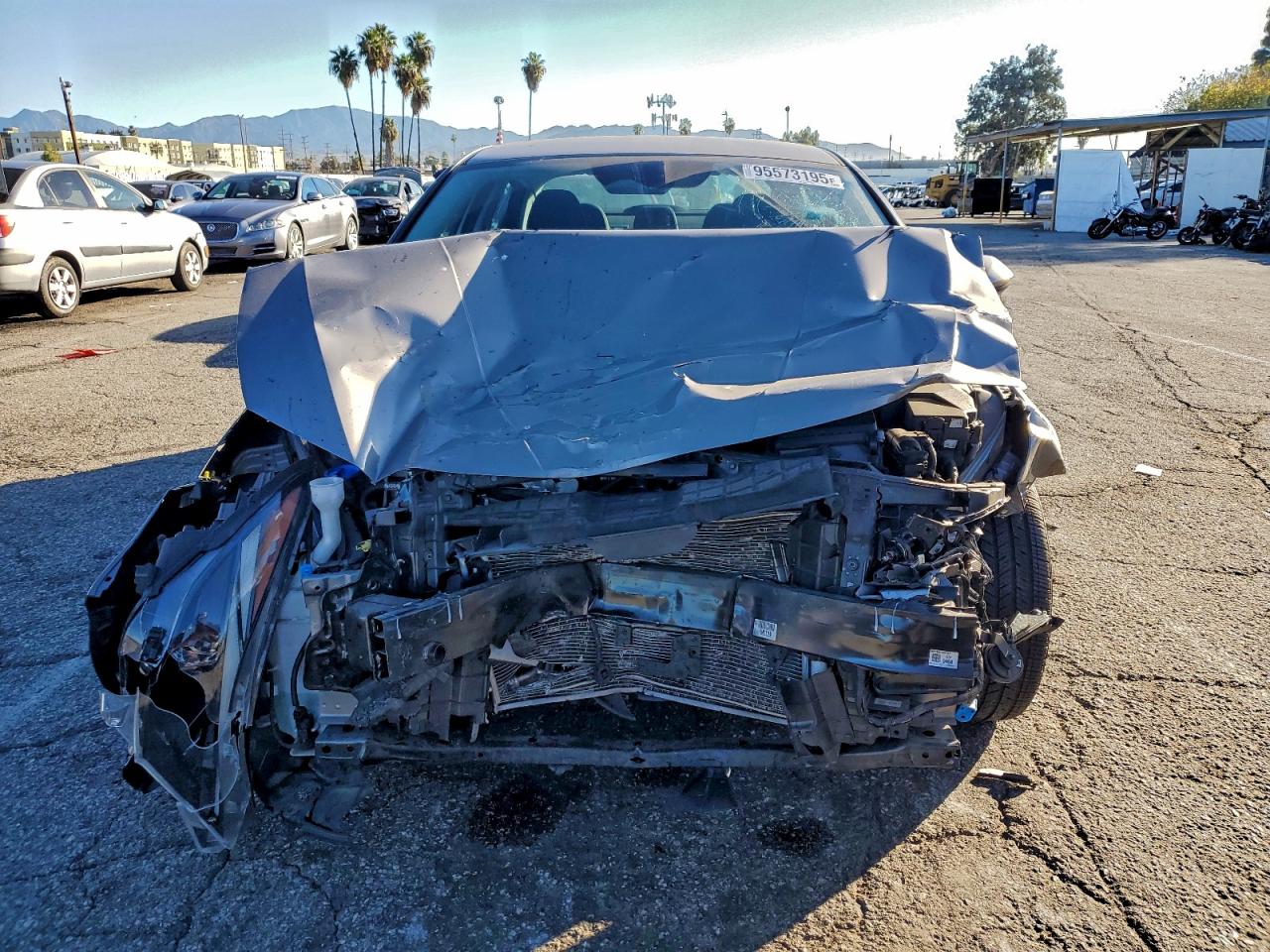 Hyundai ELANTRA Sel Image 3