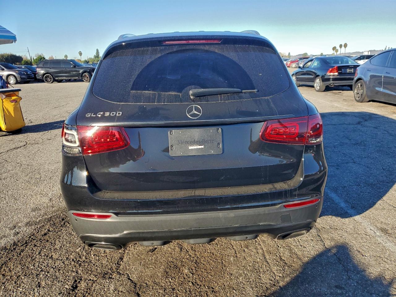 Mercedes-Benz GLC 300 Image 9