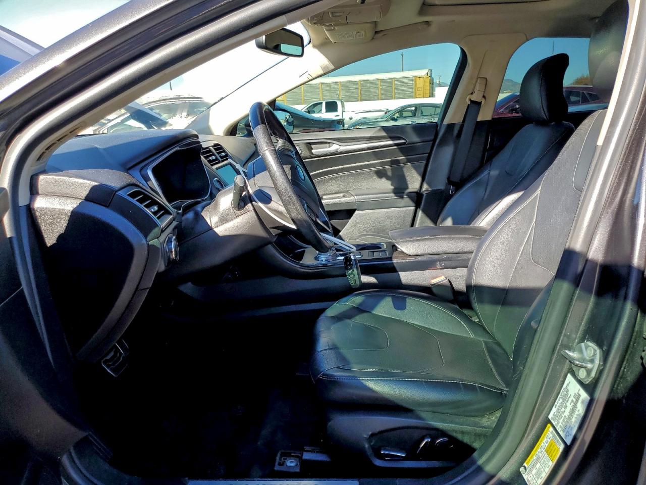 Ford Fusion Titanium/platinum Phev Image 3