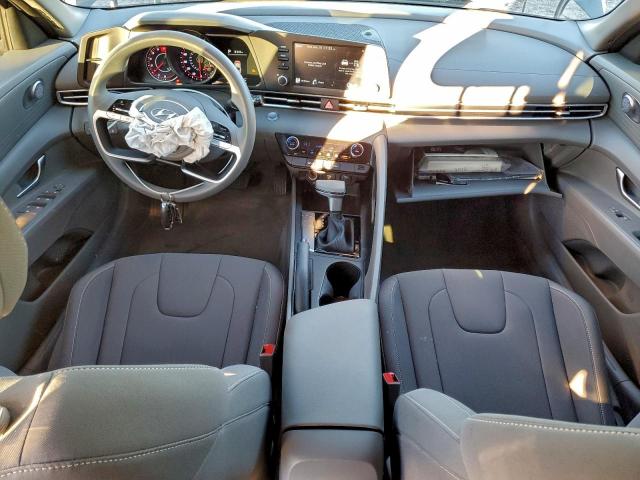 Hyundai ELANTRA Sel Image 4