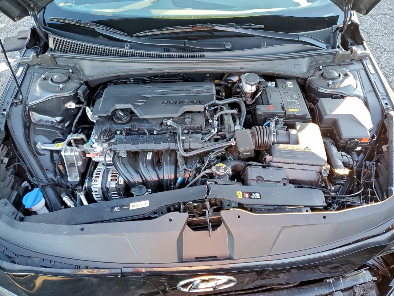 Hyundai ELANTRA Sel Image 10