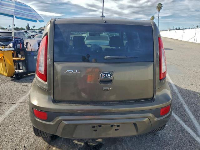 Kia Soul + Image 4