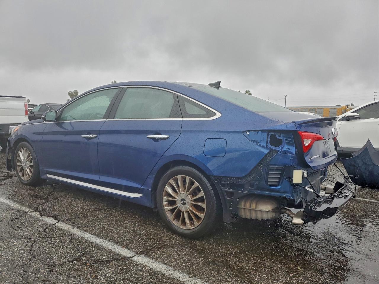 Hyundai SONATA Sport Image 2