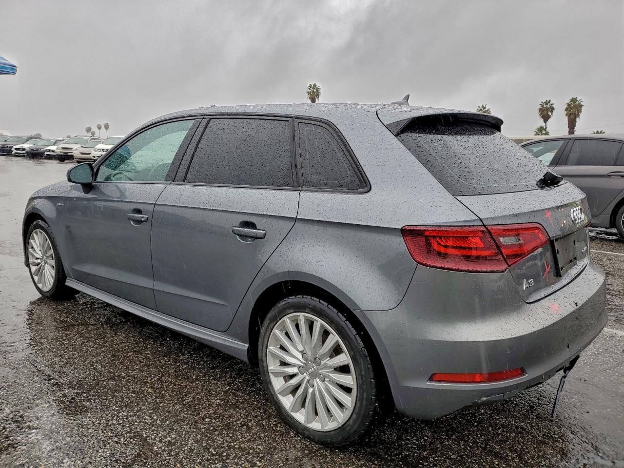 Audi A3 E-tron Premium Image 3