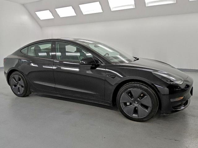 Tesla Model 3 Image 11