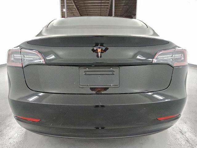Tesla Model 3 Image 12