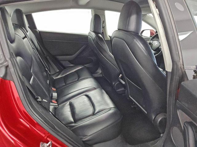 Tesla Model 3 Image 5