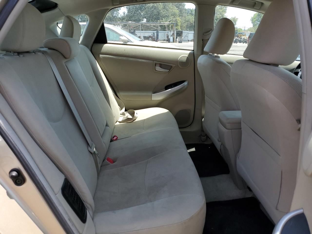 Toyota Prius Image 12