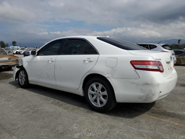 Toyota Camry Base Image 8