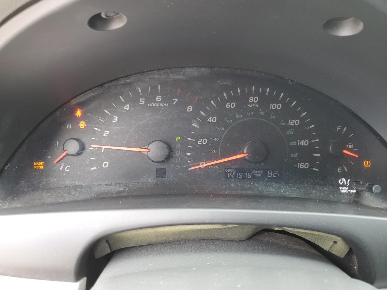 Toyota Camry Base Image 3