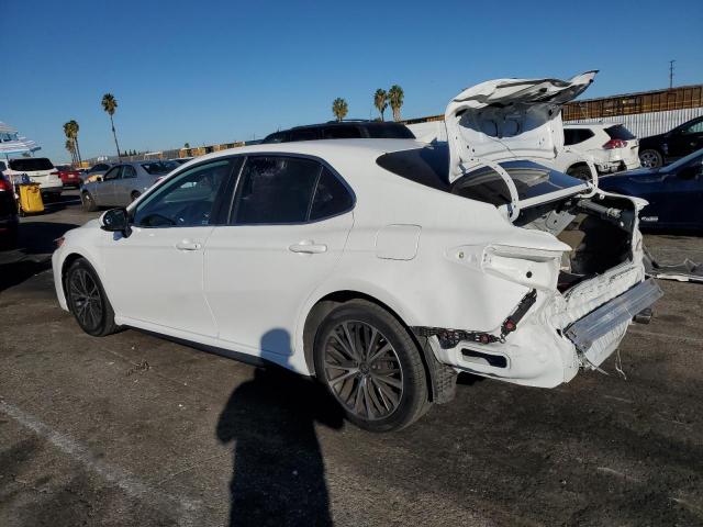 Toyota Camry L Image 7