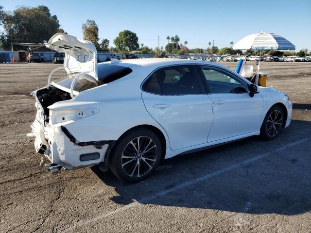 Toyota Camry L Image 3