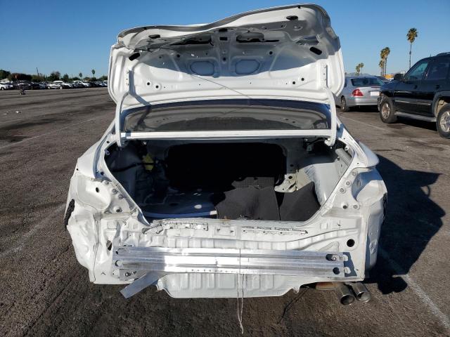 Toyota Camry L Image 10