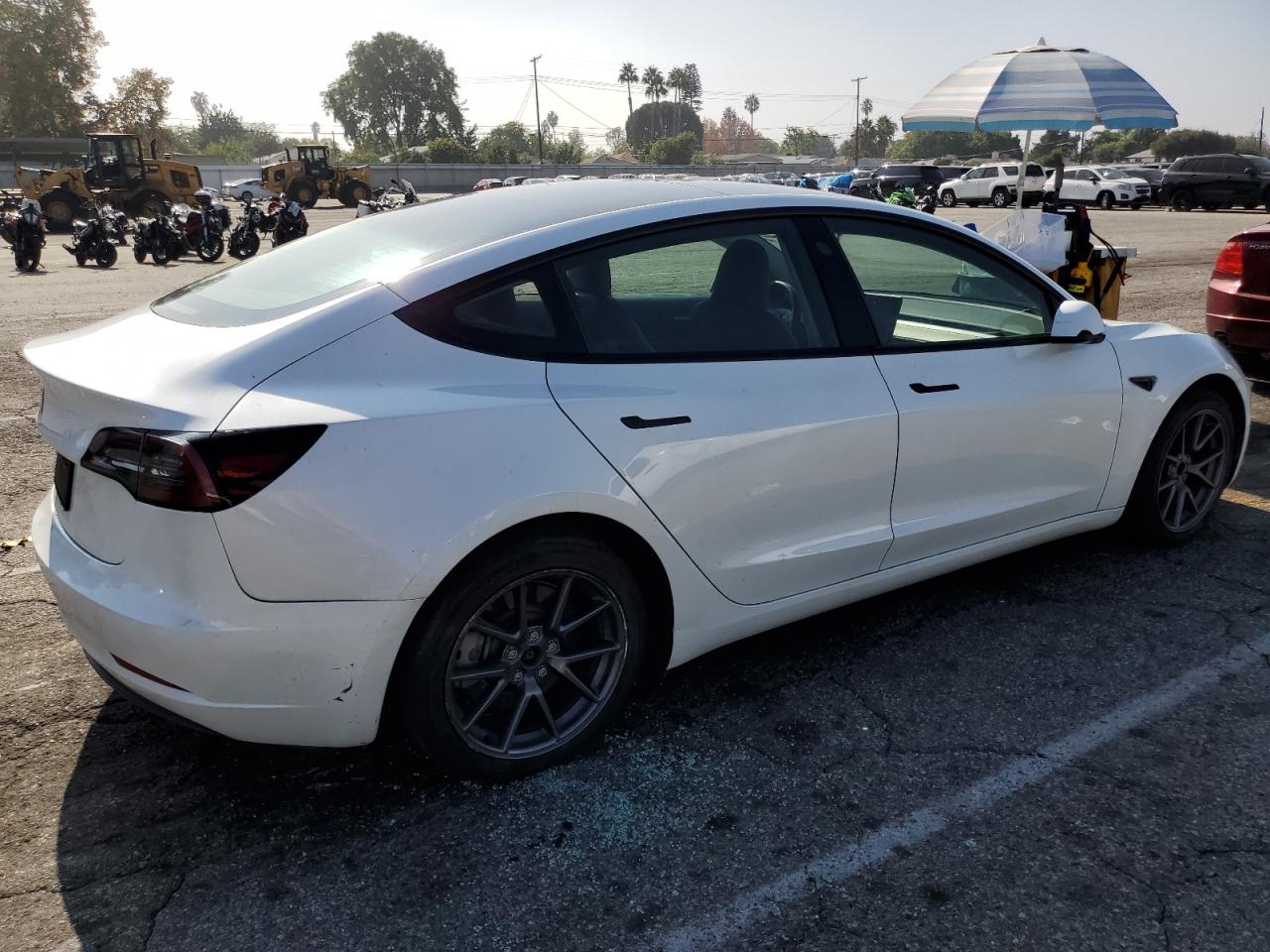 Tesla Model 3 Image 5