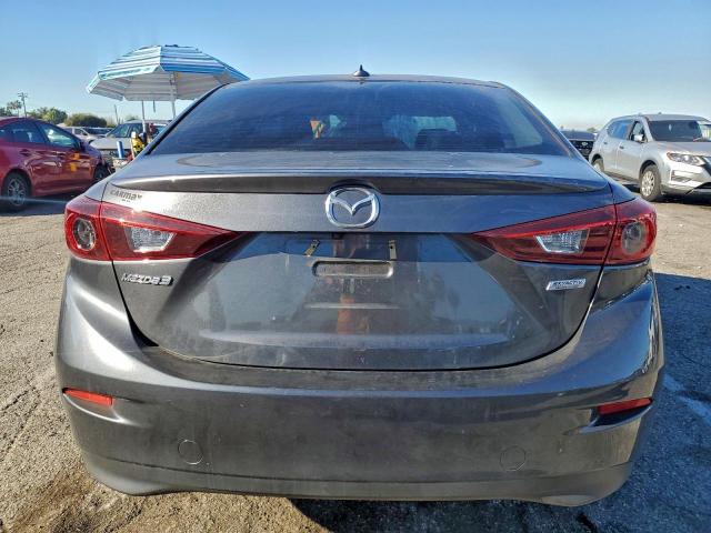 Mazda 3 Grand Touring Image 5