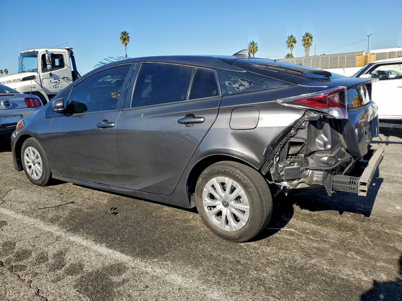 Toyota Prius Image 2