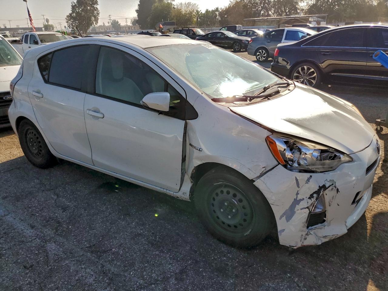 Toyota Prius Image 10