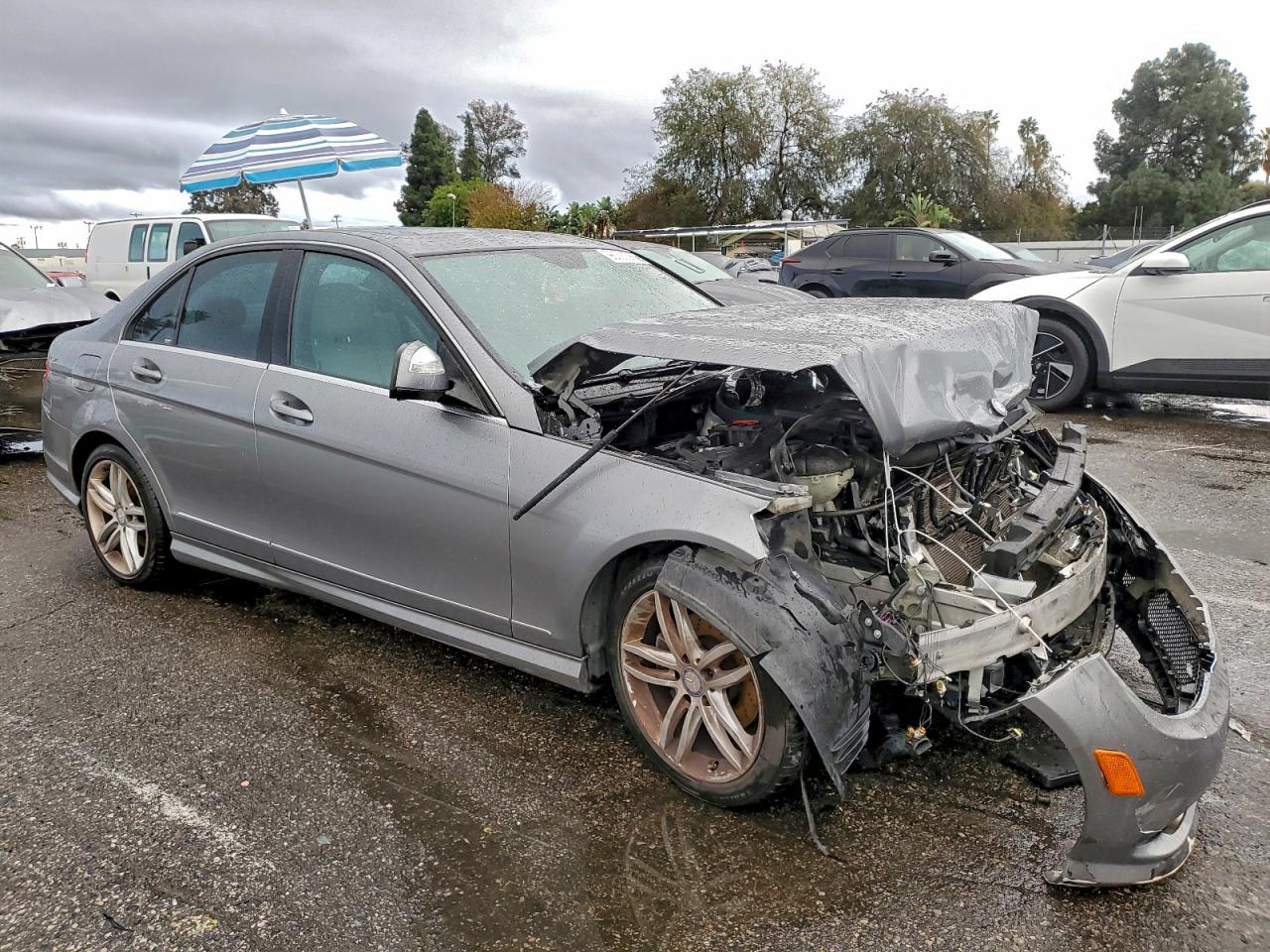 Mercedes-Benz C-Class 300 Image 3