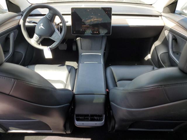 Tesla Model 3 Image 5