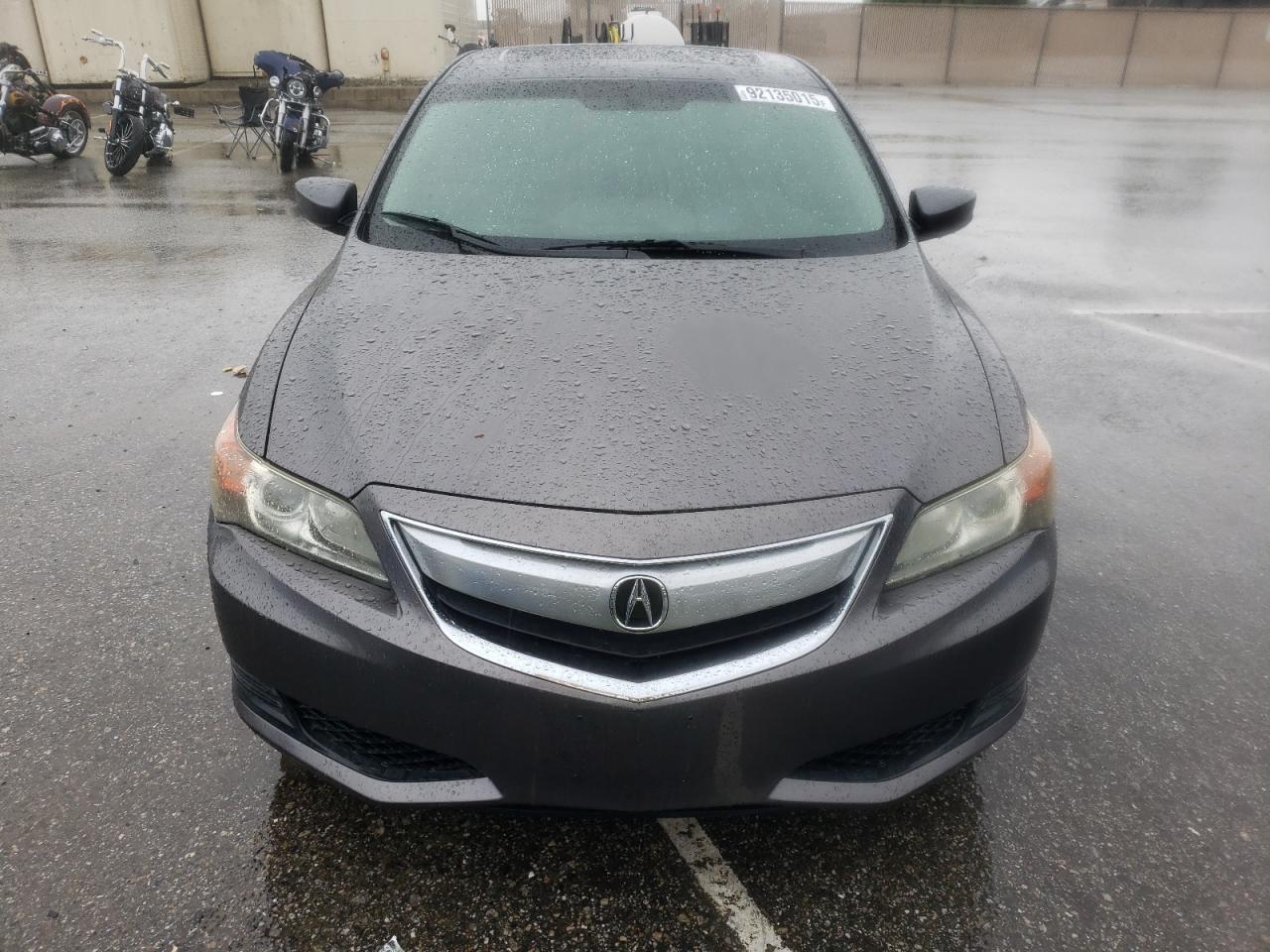 Acura ILX 20 Image 12