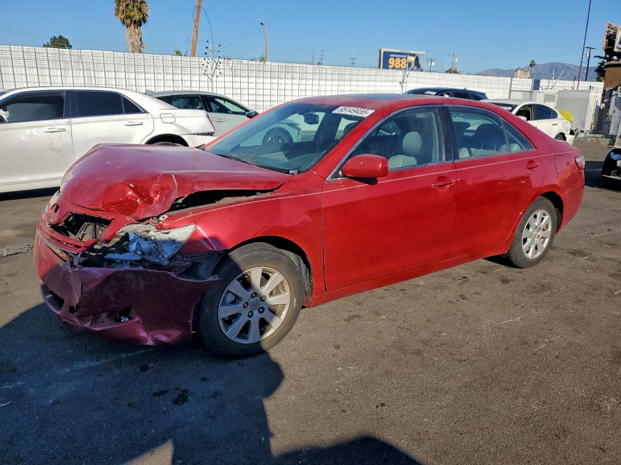 Toyota Camry Le Image 1