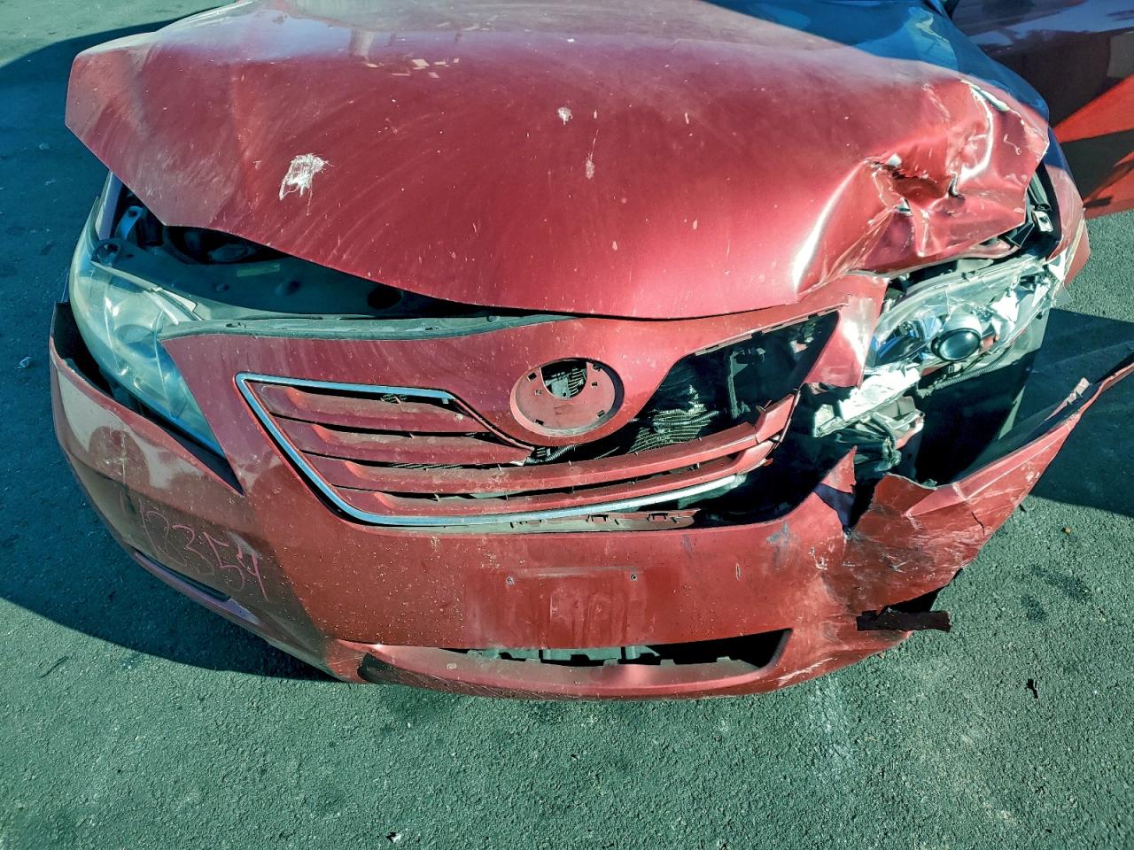 Toyota Camry Le Image 10