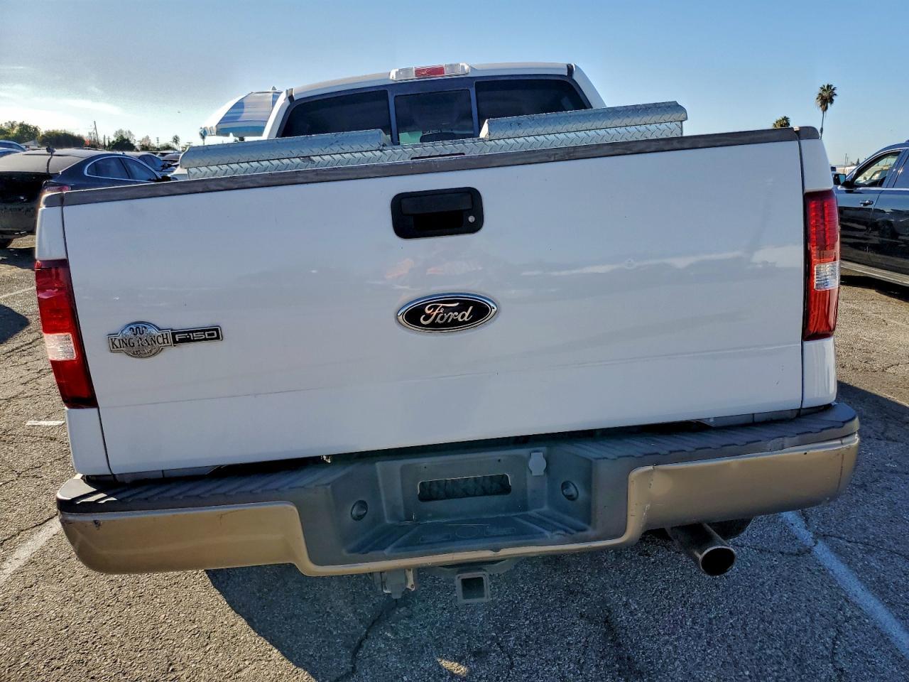 Ford F-150 Supercrew Image 3