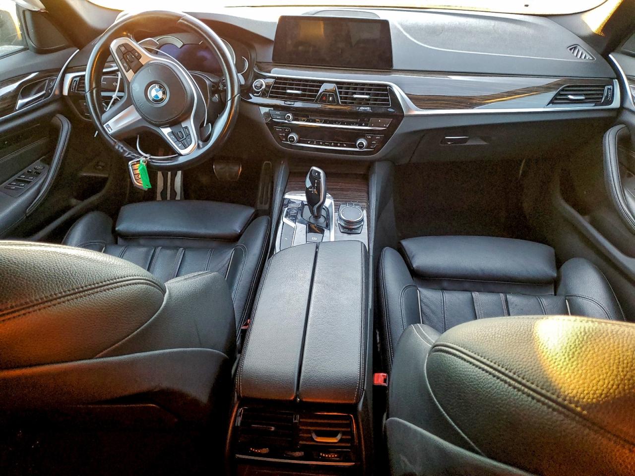 BMW 5 Series I Image 4