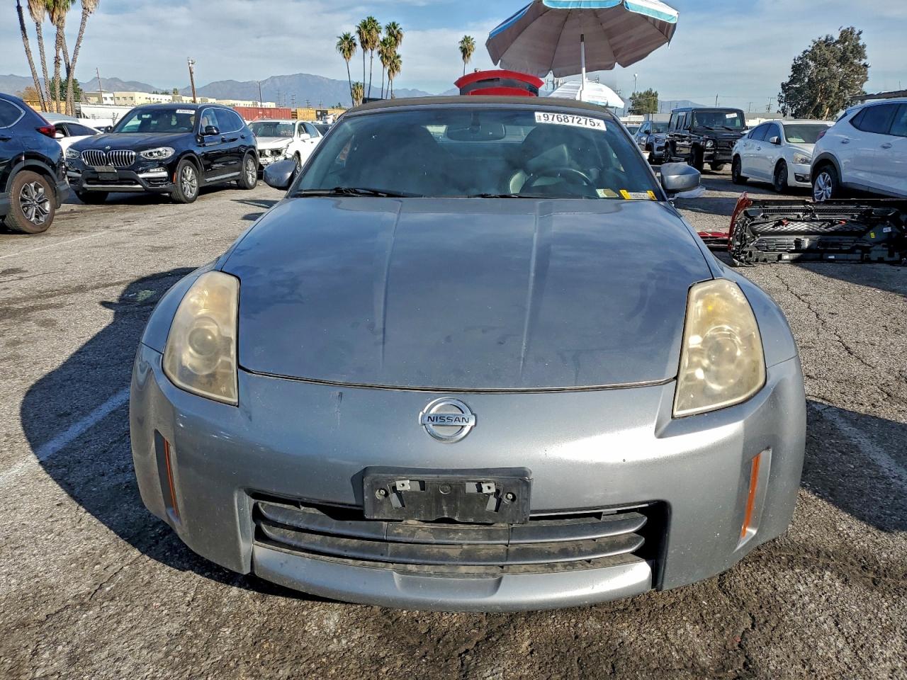 Nissan 350Z Roadster Image 3