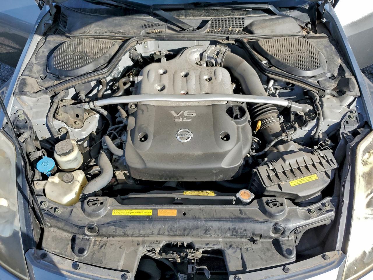 Nissan 350Z Roadster Image 6