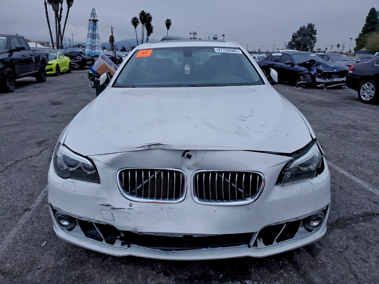 BMW 5 Series I Image 12