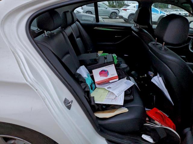 BMW 5 Series I Image 11