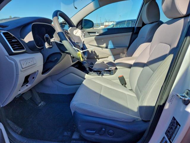 Hyundai TUCSON Limited Image 8
