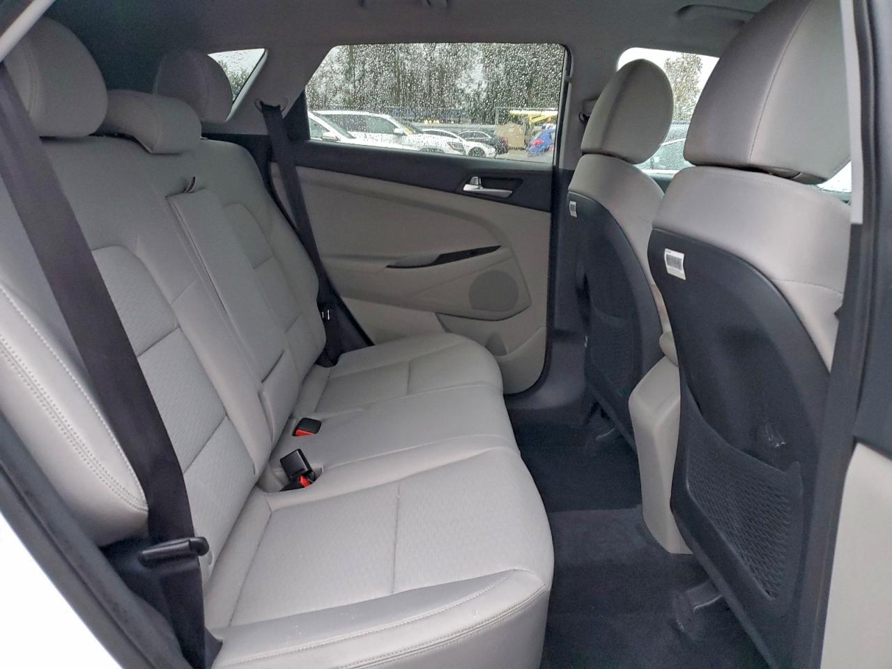 Hyundai TUCSON Limited Image 10