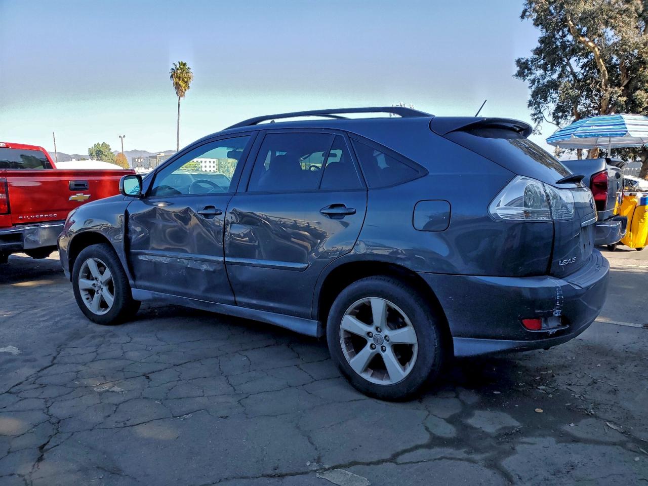 Lexus RX 330 Image 4