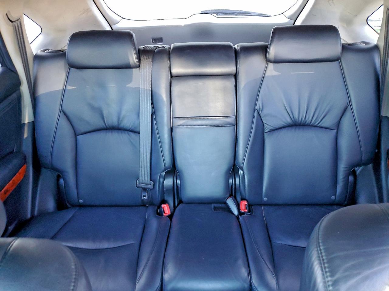 Lexus RX 330 Image 6