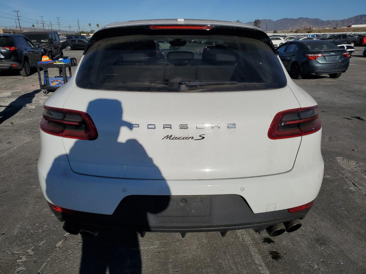 Porsche Macan S Image 6